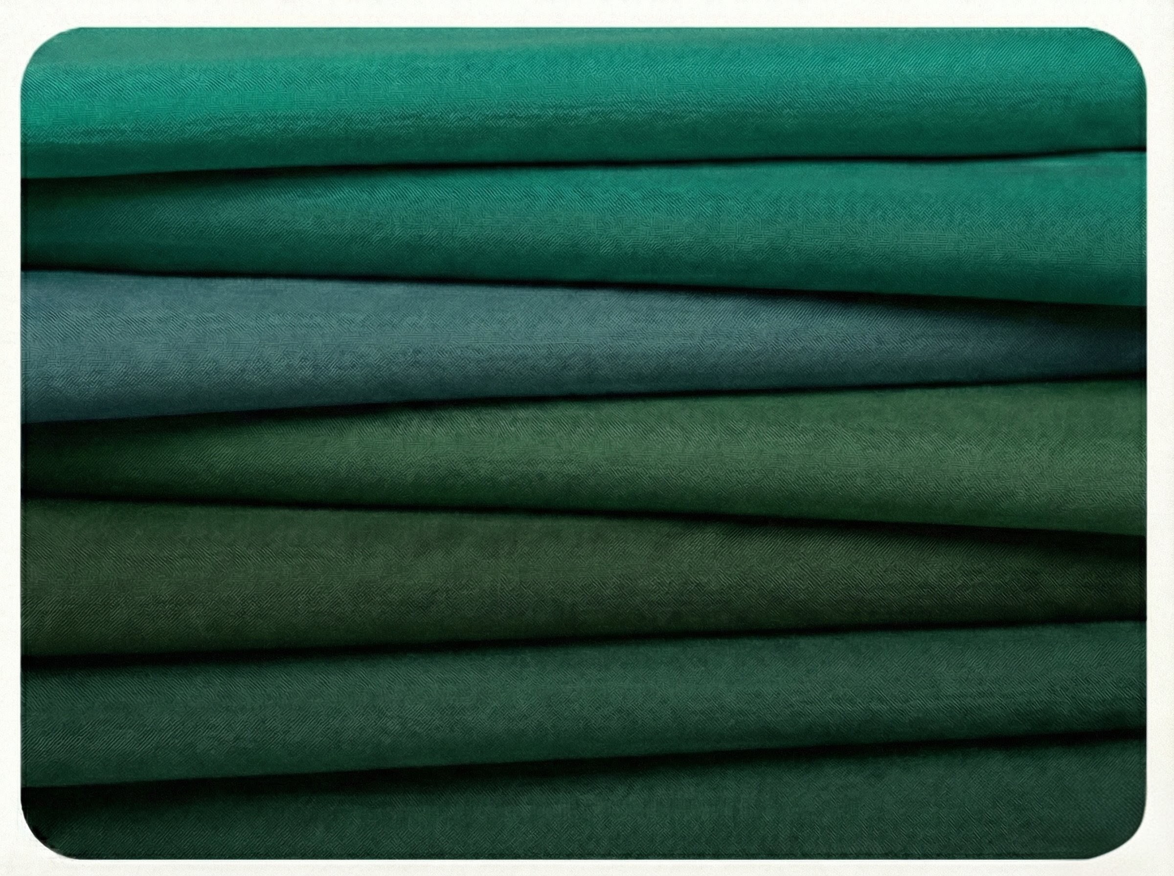 Глибокі природні зелені