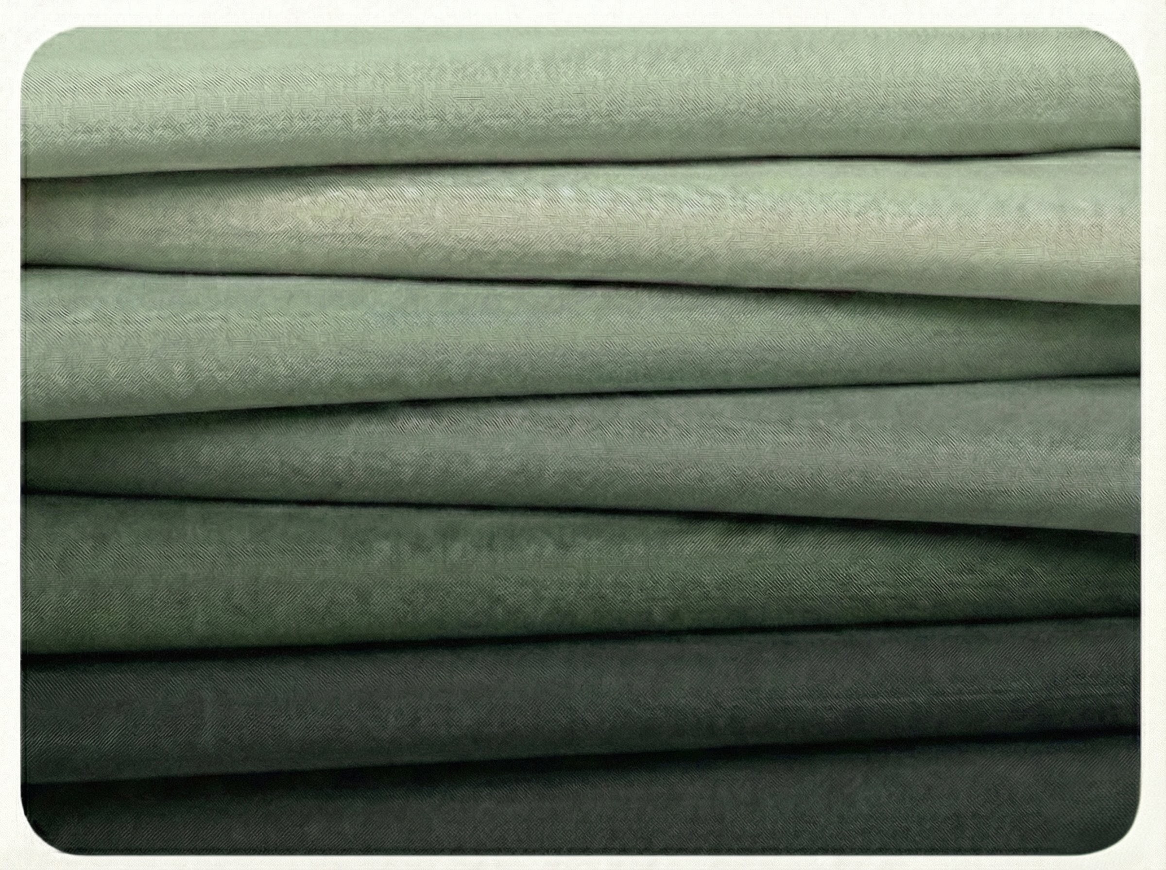 Пастельні зелені