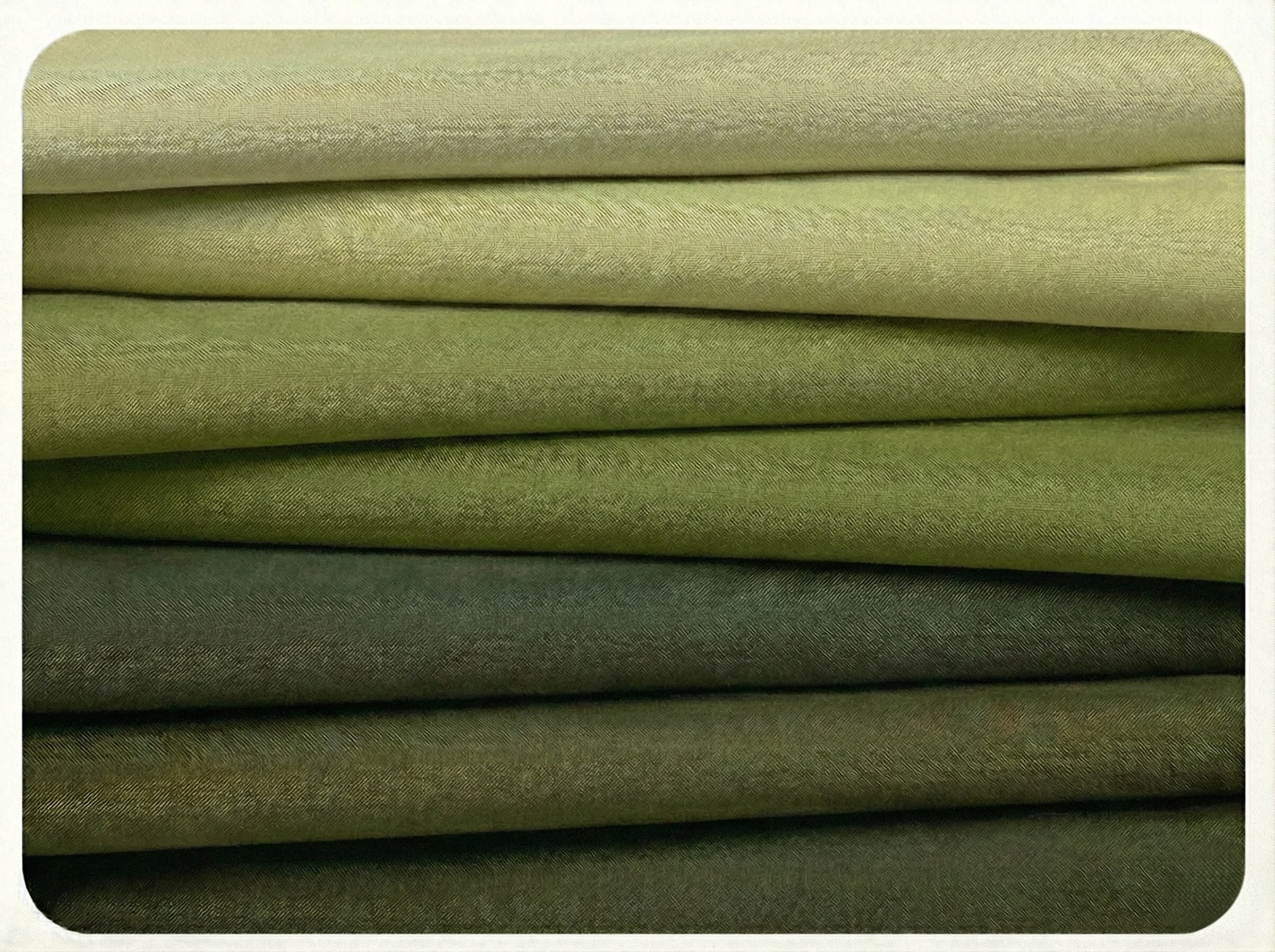 Трав'яні та оливкові